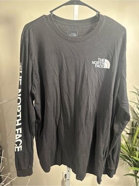N254. The North Face Black Long Sleeve Logo Shirt with Sleeve Print